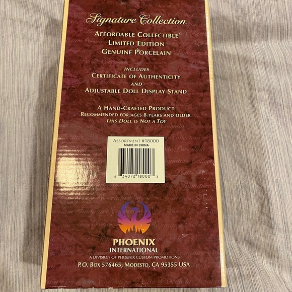 Petite Porcelain | Barbara Lee Doll with Tartan Wales Outfit - limited edition - Picture 3 of 4